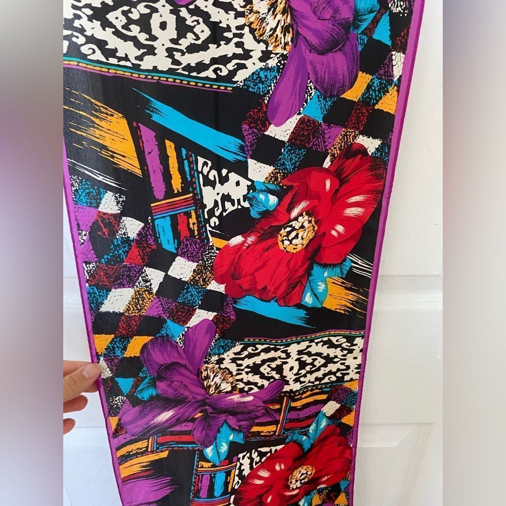 Vintage Tropical Oscar De La Renta Scarf - Picture 3 of 10